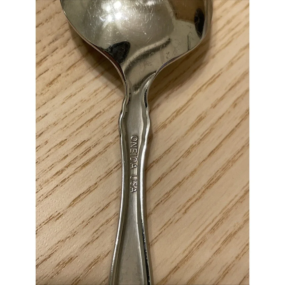 Oneida Satinique‎ stainless steel flatware 3 pieces